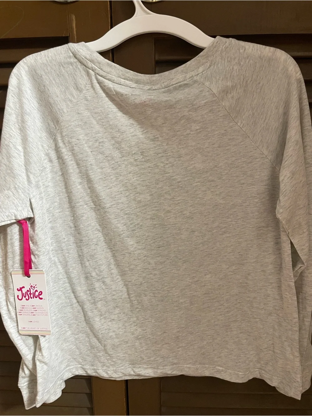 Girls' White Cat Graphic Long-Sleeve Top - Snow What?( size: m) nwt
